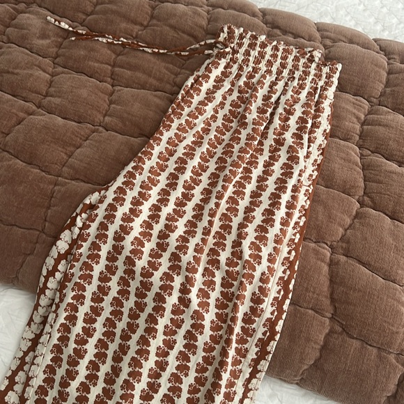 Treasure and Bond Linen Print Pants - Picture 4 of 5